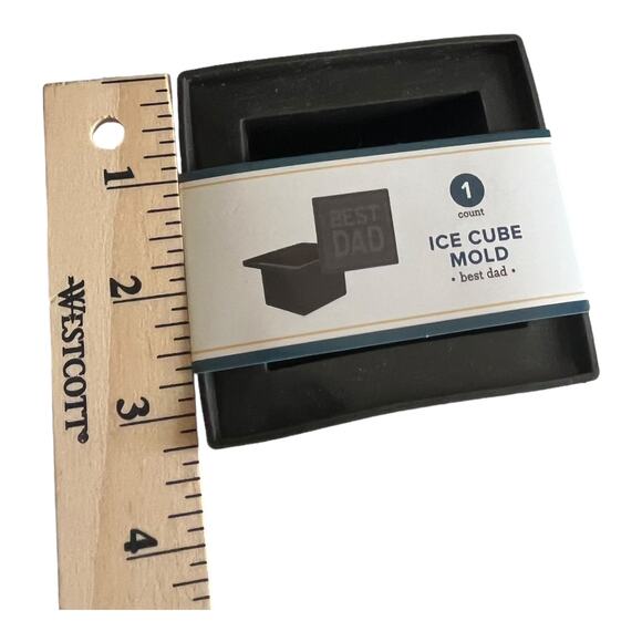 NEW "Best Dad" LG ICE CUBE MOLD 3"x2" Silicone Rubber Ice Tray Just Add Water - Picture 5 of 7